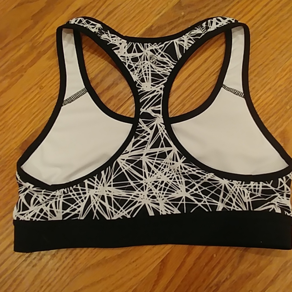 FREE WITH ANY $10 PURCHASE
Champion Power Core Sports Bra XS - Picture 2 of 5